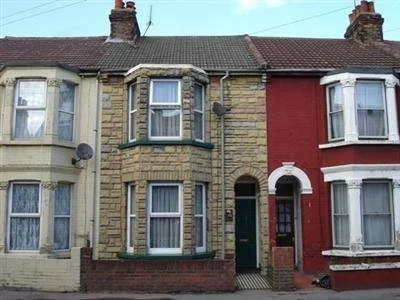 House Rainham Road in Gillingham