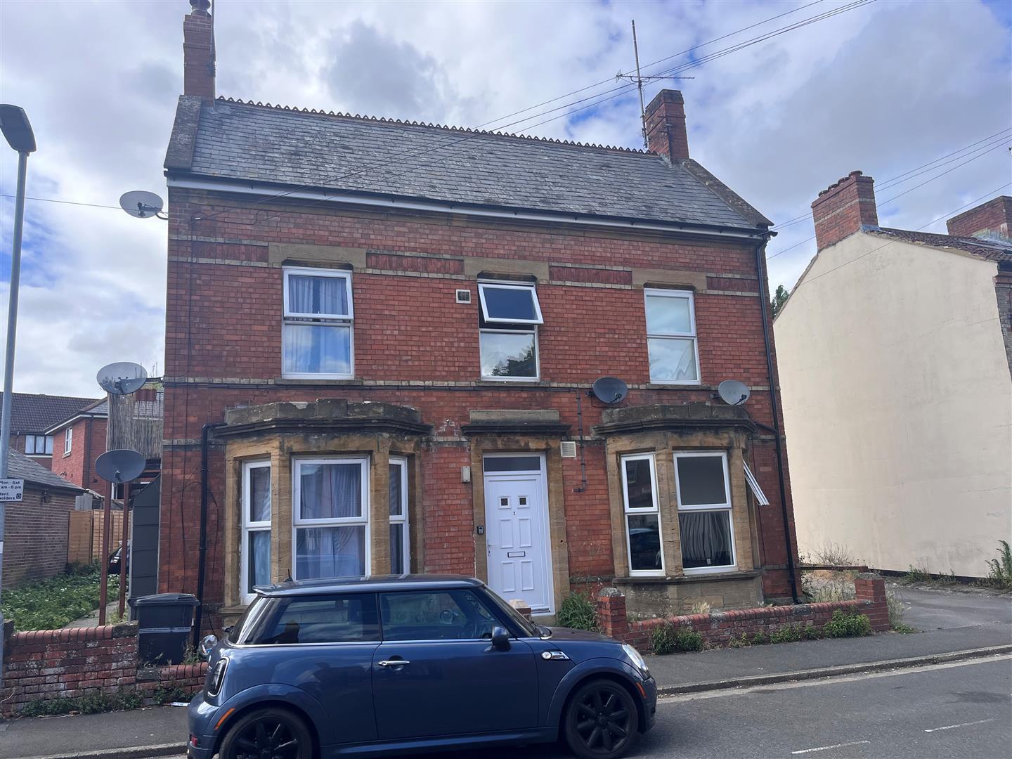 Flat Earle Street in Yeovil