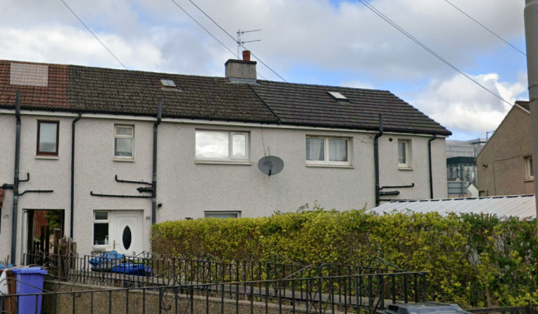 Flat Langlands Road in Glasgow