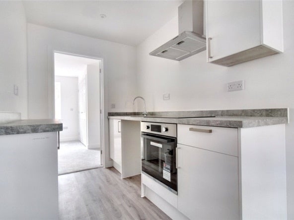 Flat Westcott Place in Swindon