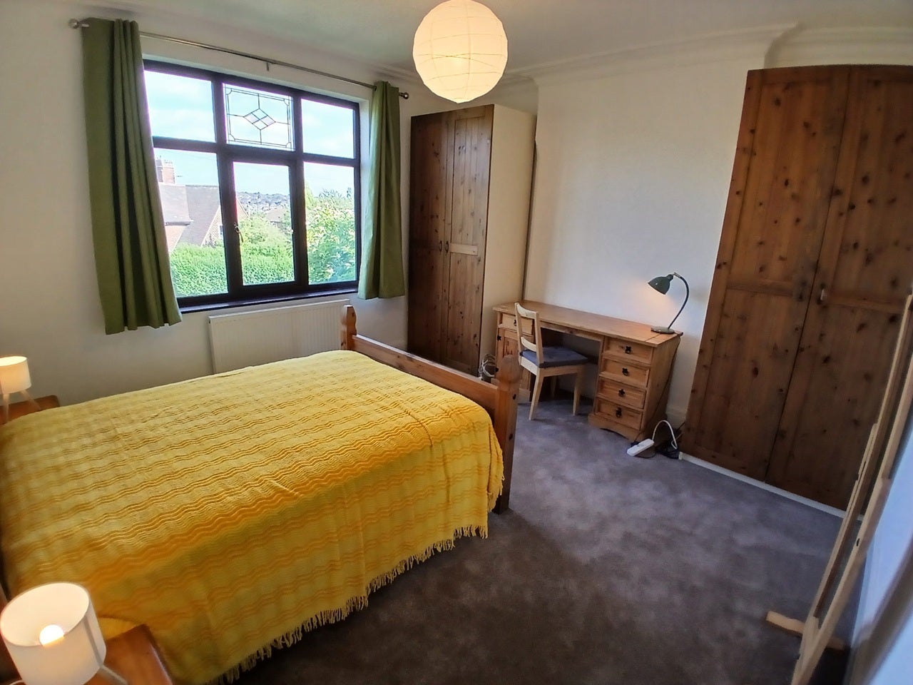 Room Arnold Road in Nottingham