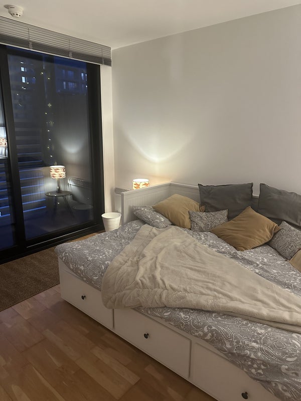 Room Ellesmere Street in Manchester
