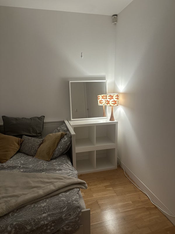 Room Ellesmere Street in Manchester