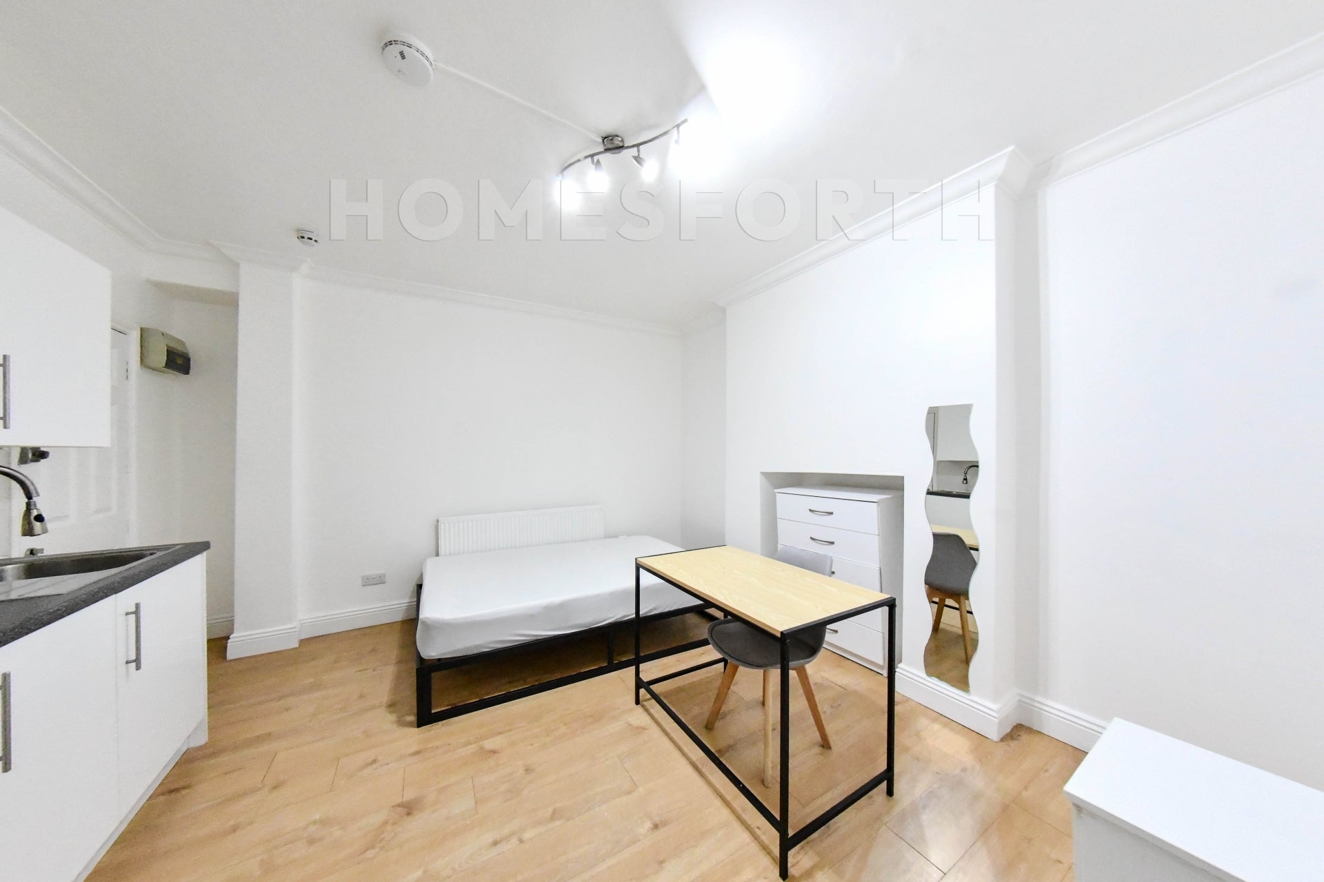 Flat Eversholt Street in Greater London