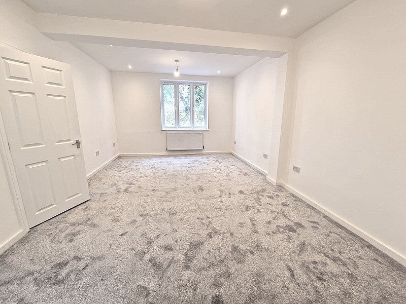 House Manford Way in Greater London