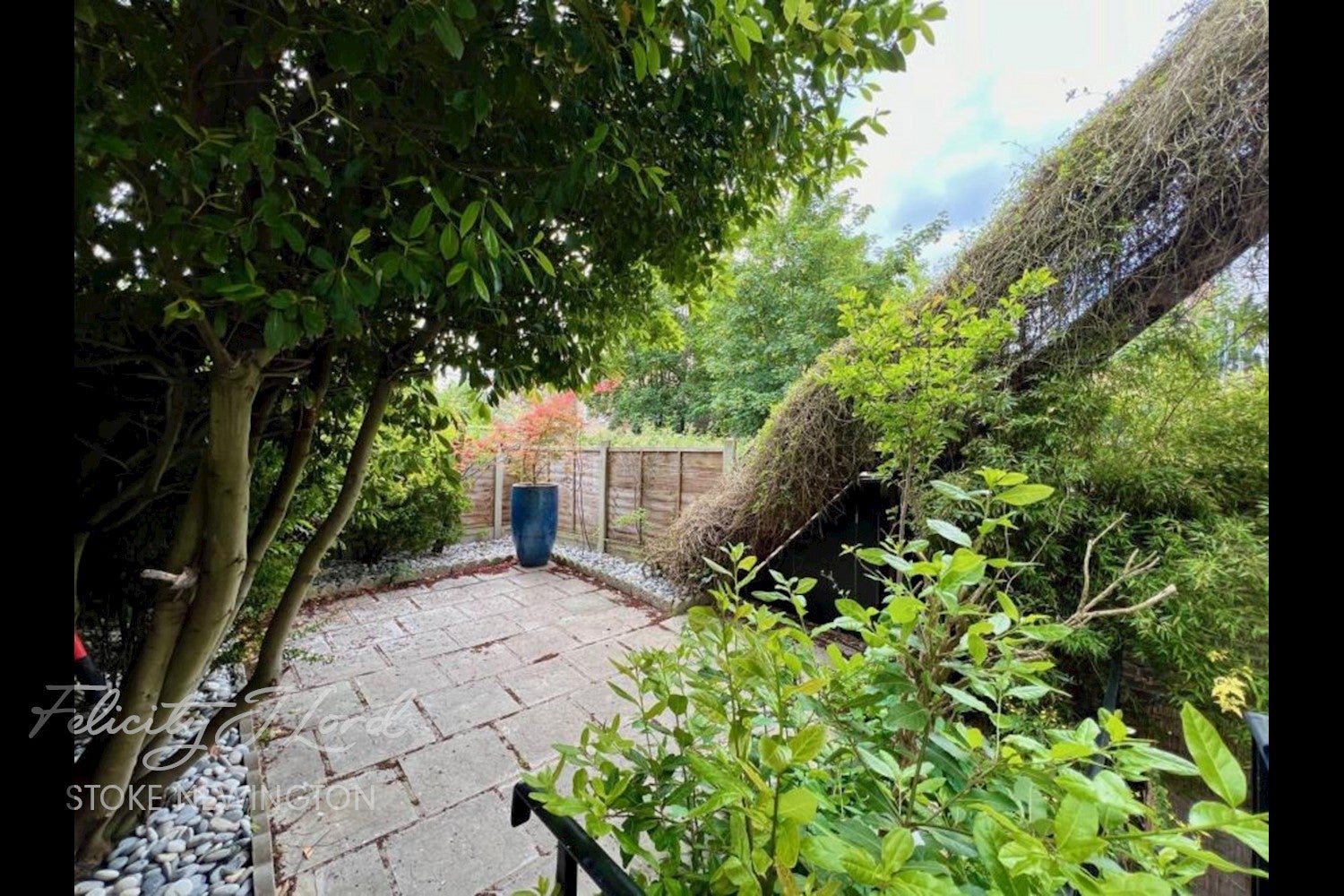 Flat Stoke Newington Common in Greater London