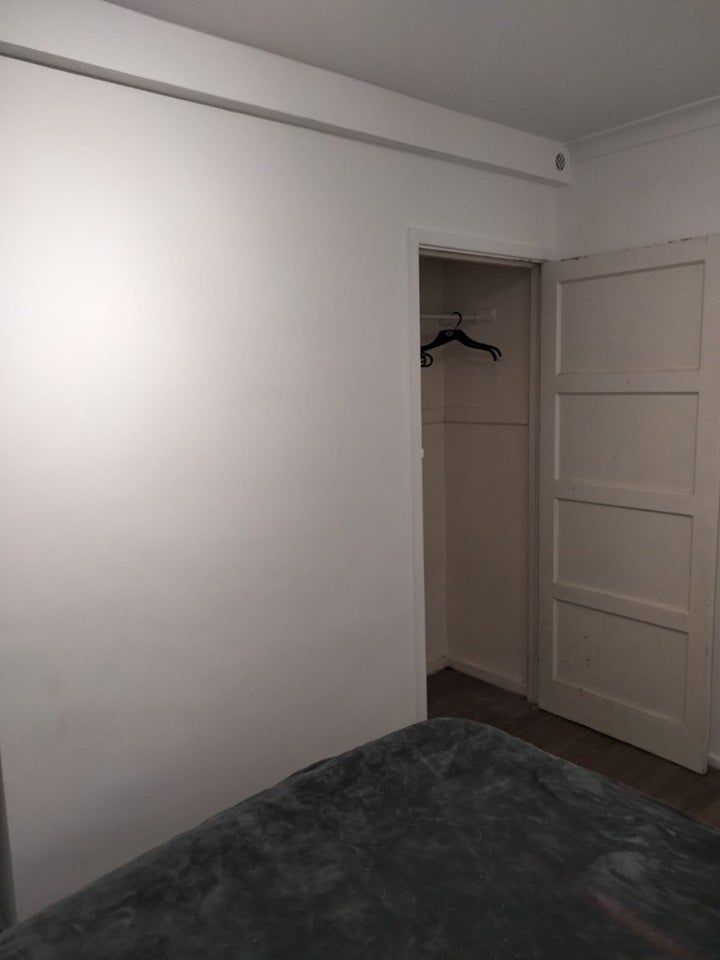 Room Keir Hardie Way in Greater London