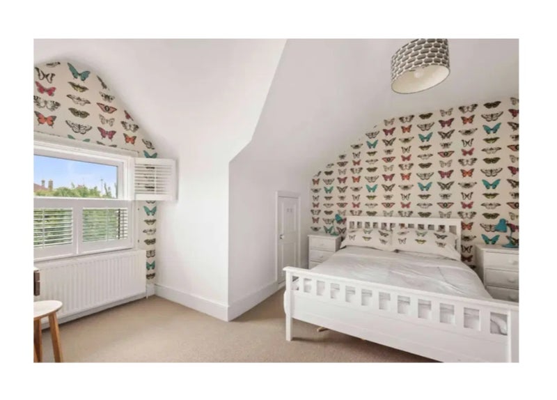 Room Fullerton Road in Greater London
