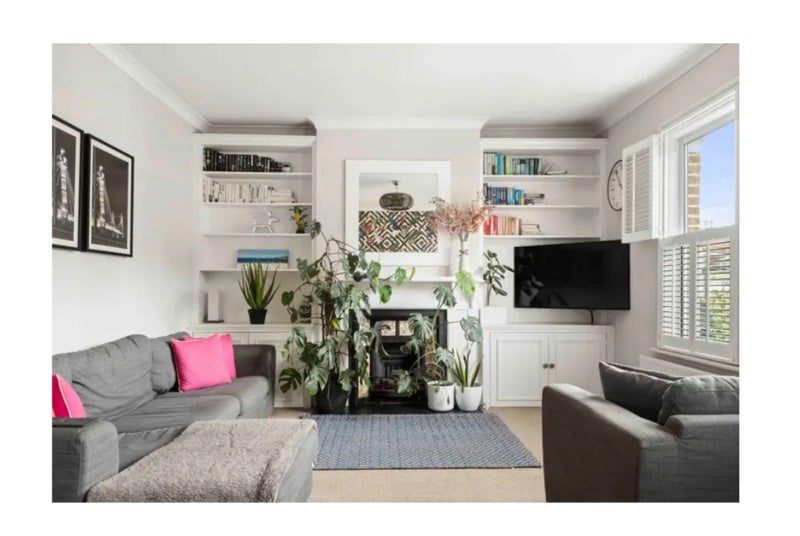 Room Fullerton Road in Greater London
