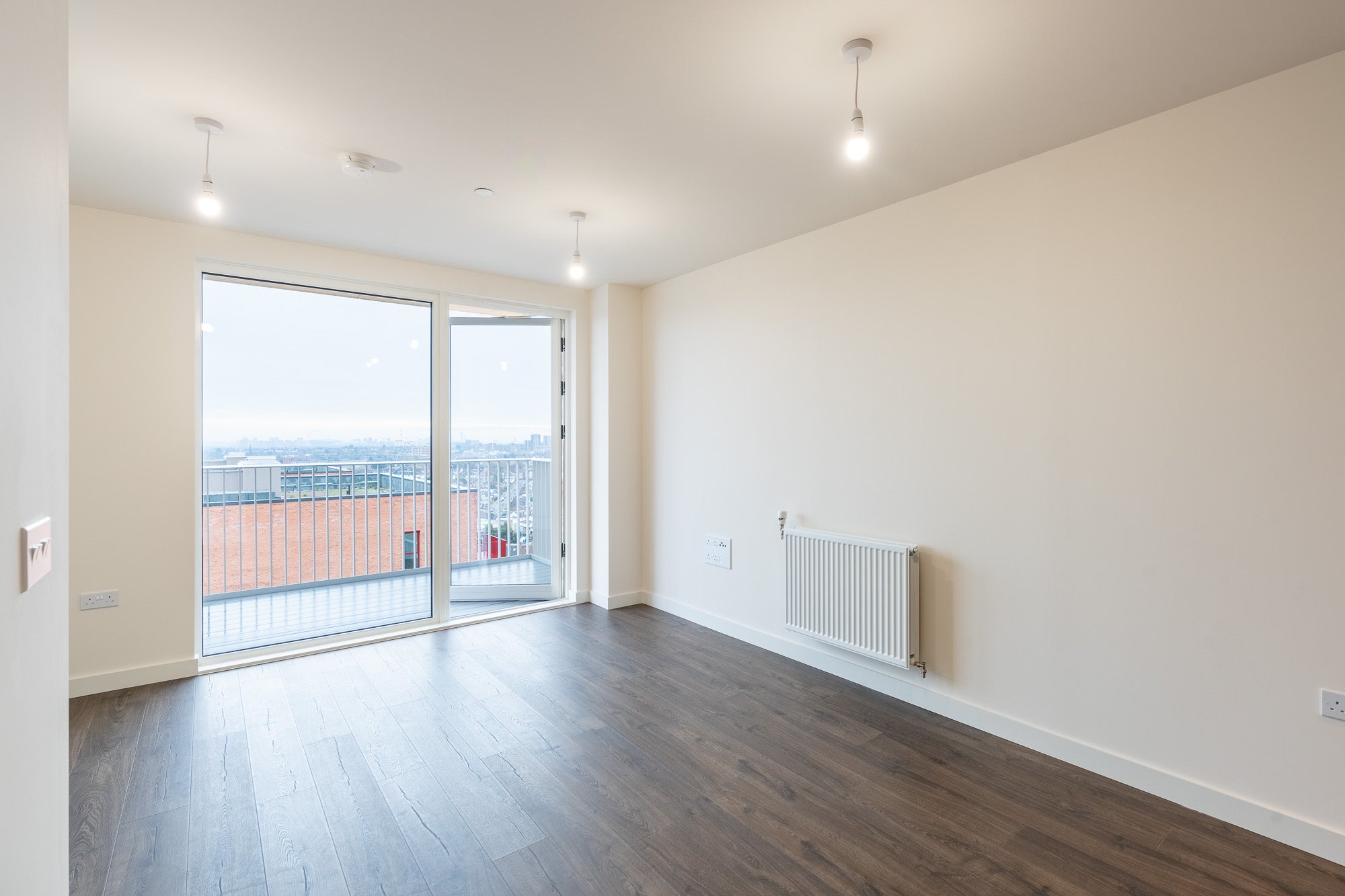 Flat Barratt Way in Greater London