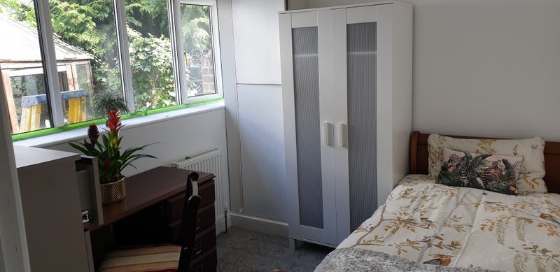Room Robin Hood Lane in Greater London