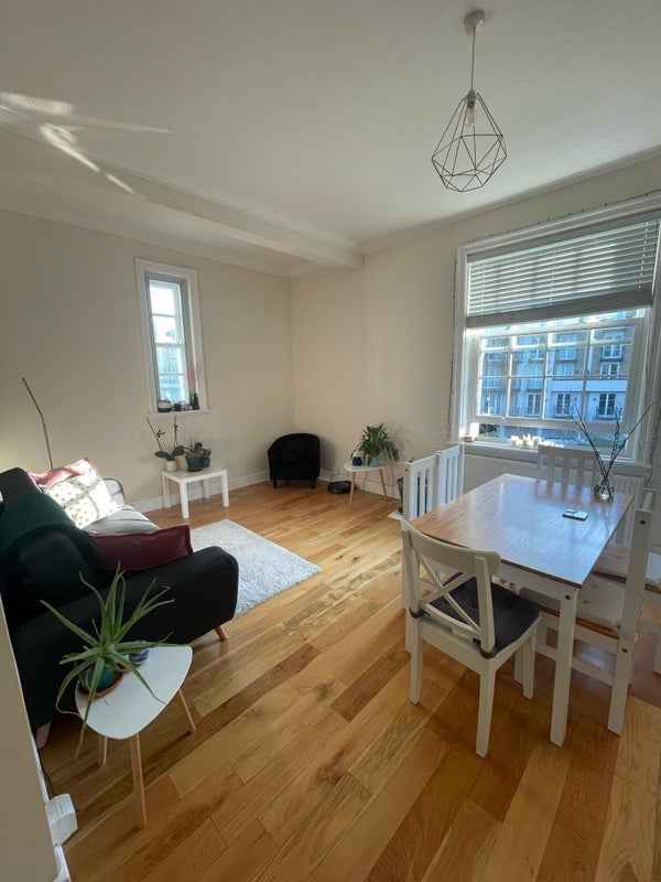 Room Park Road in City of Westminster