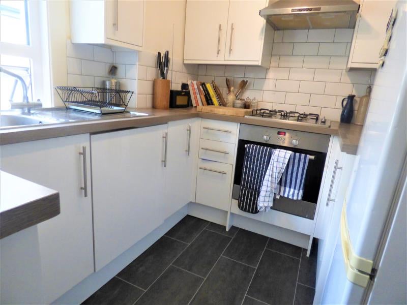 Flat Elsinore Road in Greater London