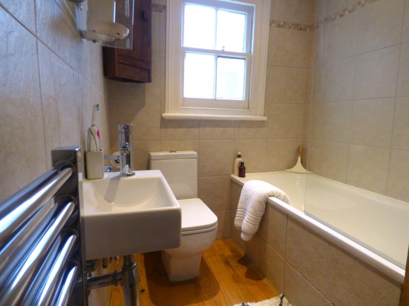 Flat Elsinore Road in Greater London