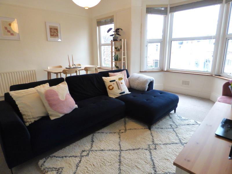 Flat Elsinore Road in Greater London