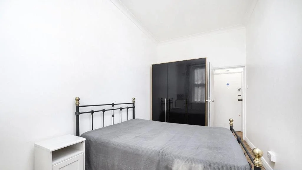 Flat Belmont Street in Greater London