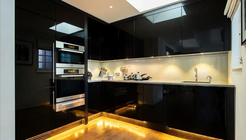 Flat Duke Street in City of Westminster
