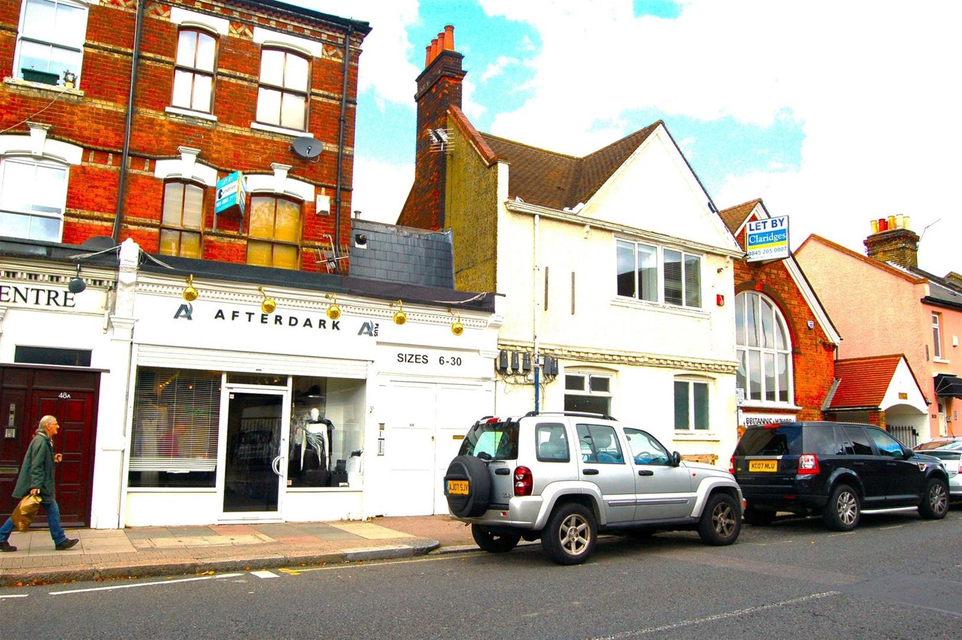 Flat Park Cottages in Greater London