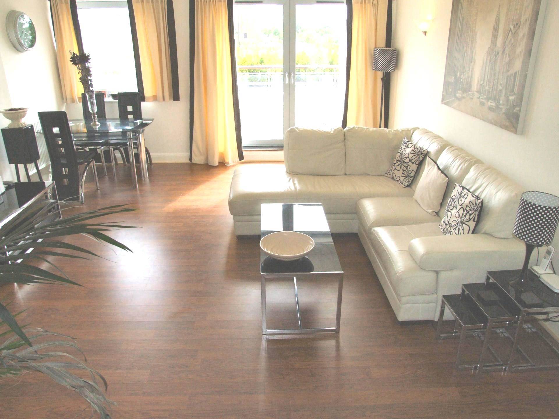 Flat Miles Close in Greater London