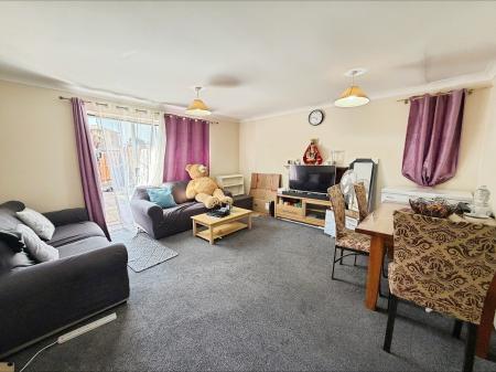 House Morecambe Close in Stevenage