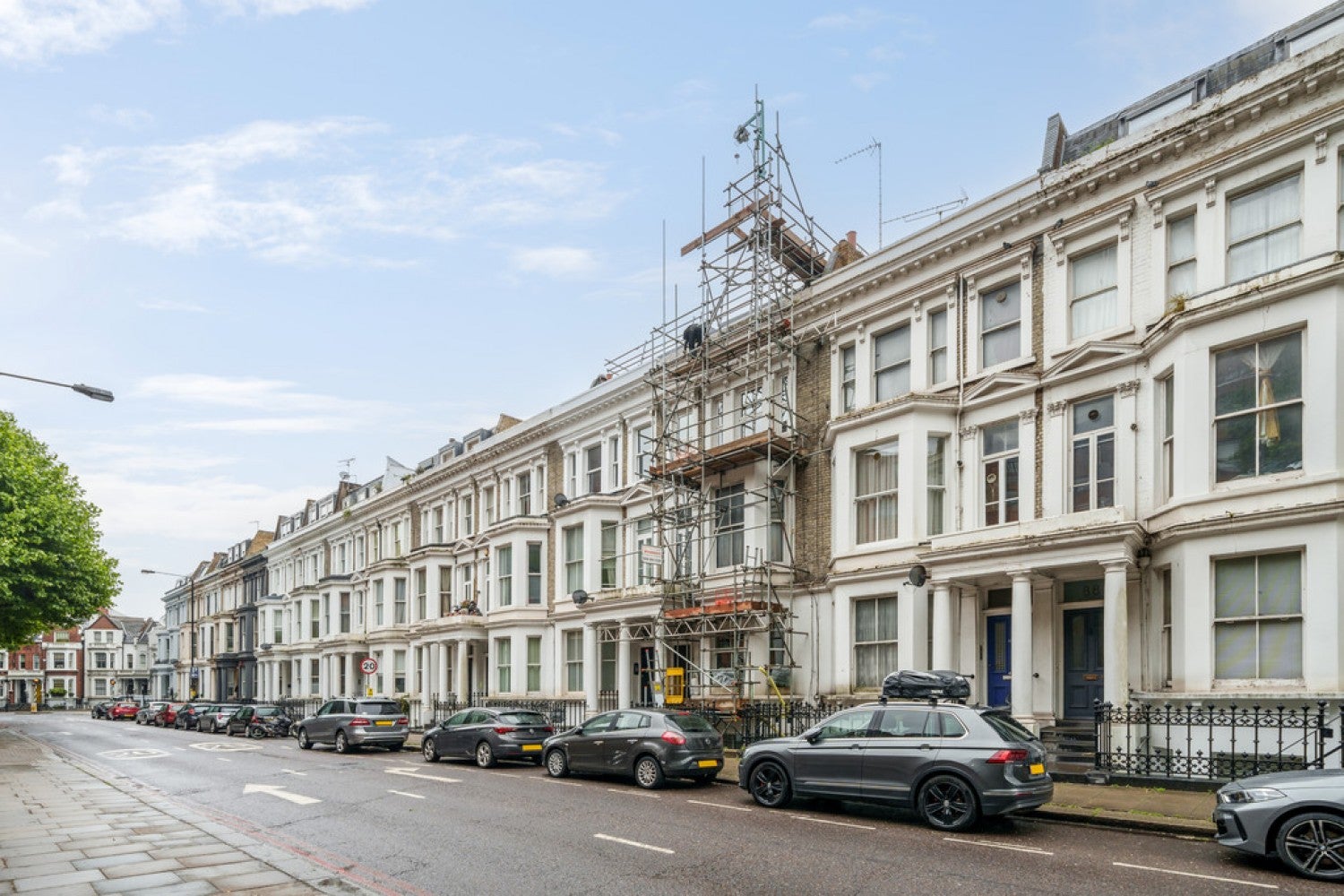 Flat Ashburnham Road in Greater London