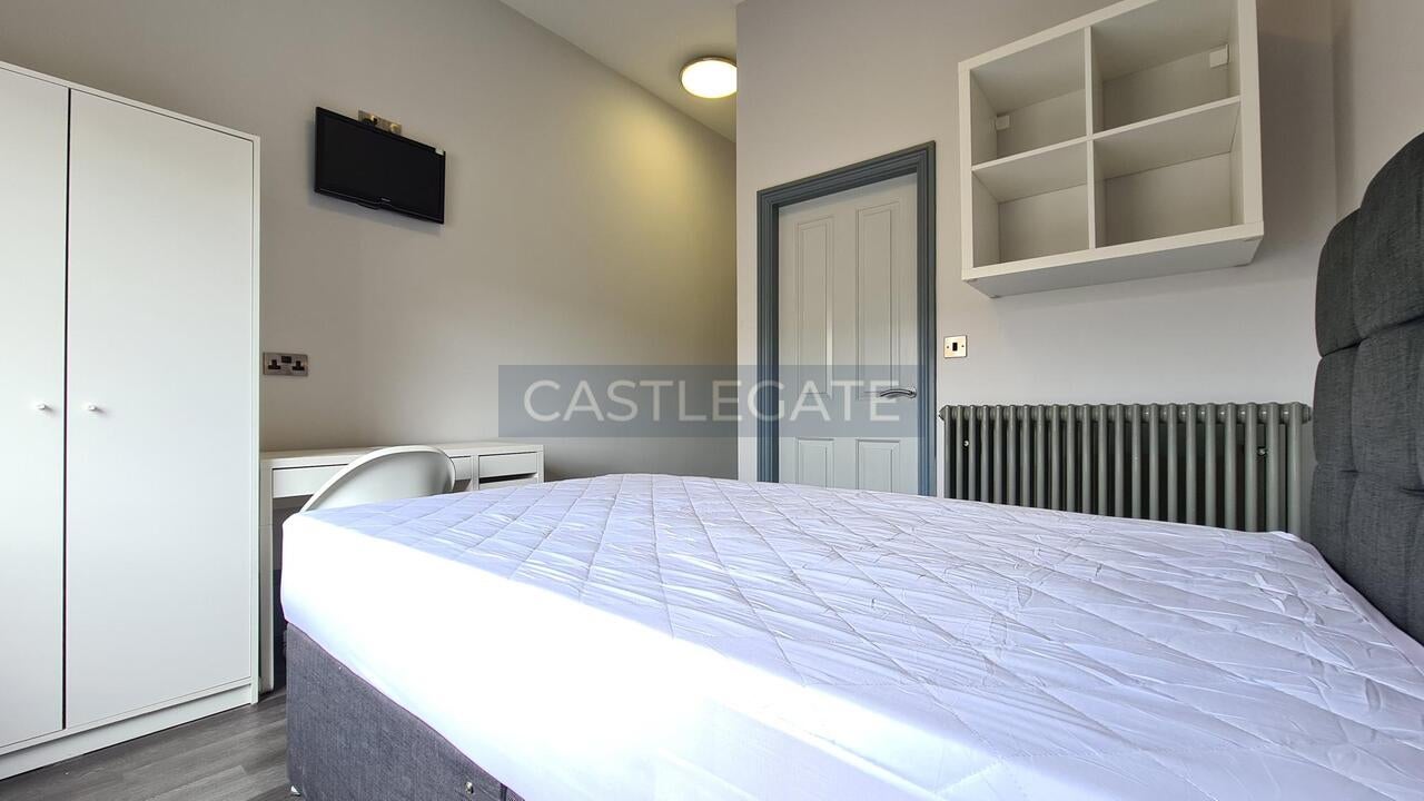 Room St George's Square in Kirklees