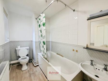 Flat Briar Close in Wychavon