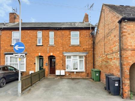 Flat Briar Close in Wychavon