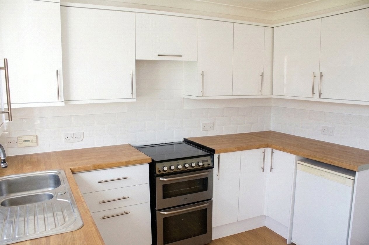 House Alder Close in Reading