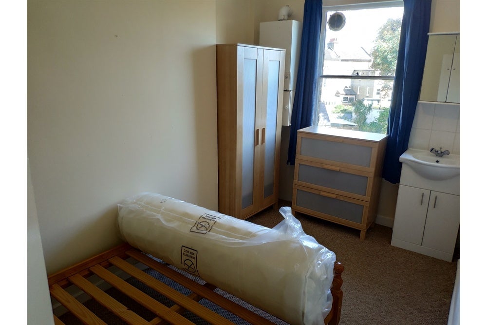 Flat Endlesham Road in Greater London