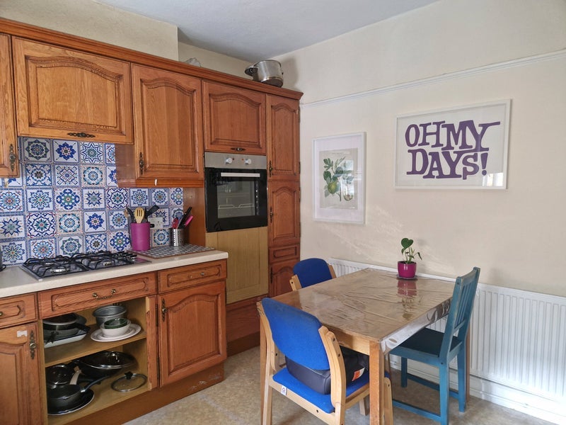 Room Market Place in Greater London