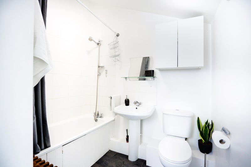 Room Caistor Park Road in Greater London