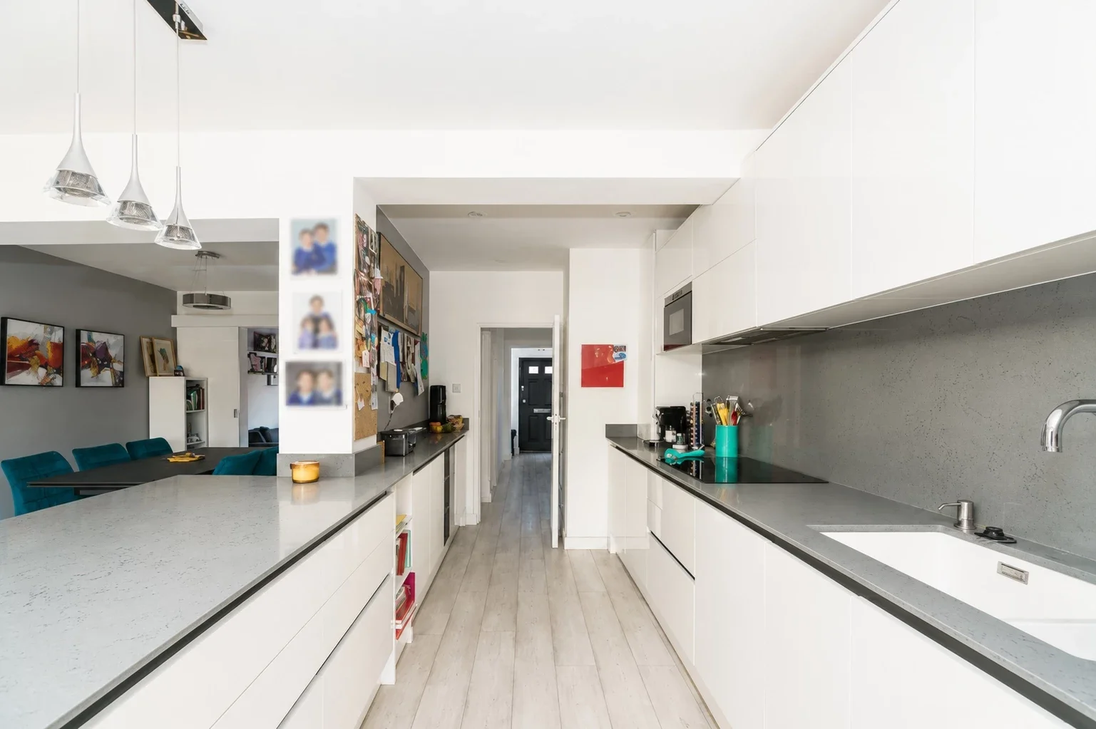 House Stanway Gardens in Greater London