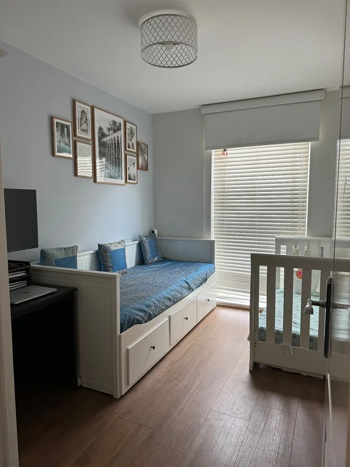 Flat Tarves Way in Greater London