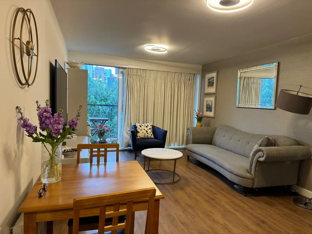 Flat Tarves Way in Greater London