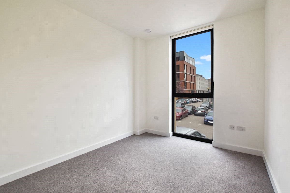 Flat Burgess Springs in Chelmsford