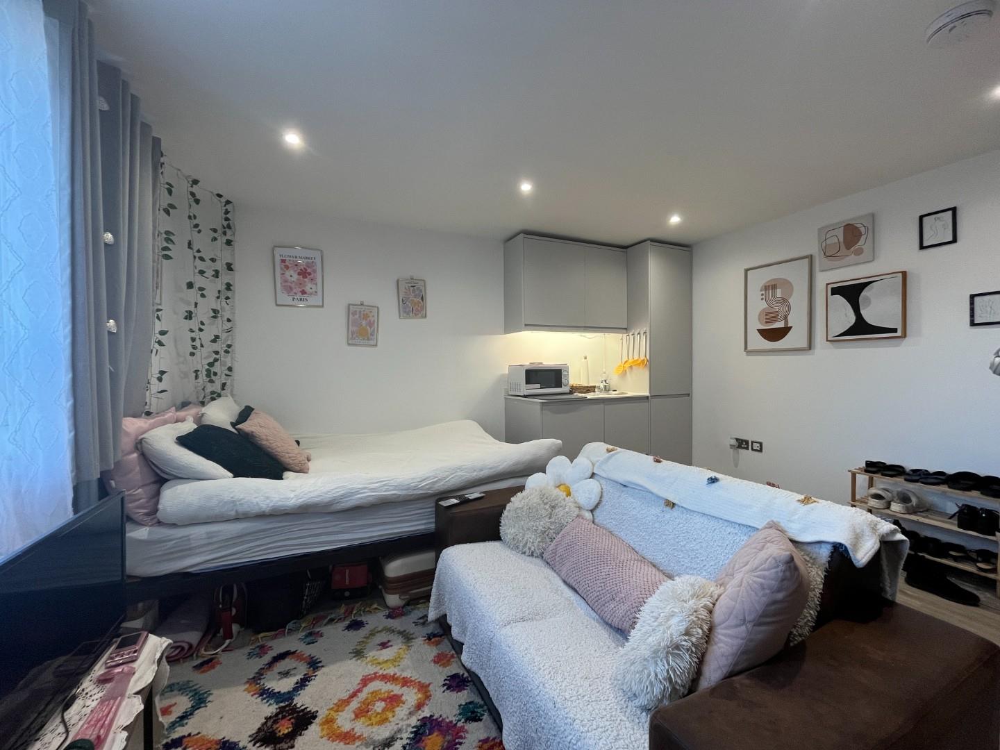 Room Linden Grove in Greater London