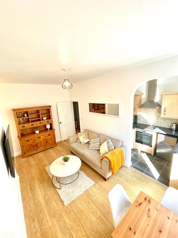 Flat Westfield Terrace in Leeds