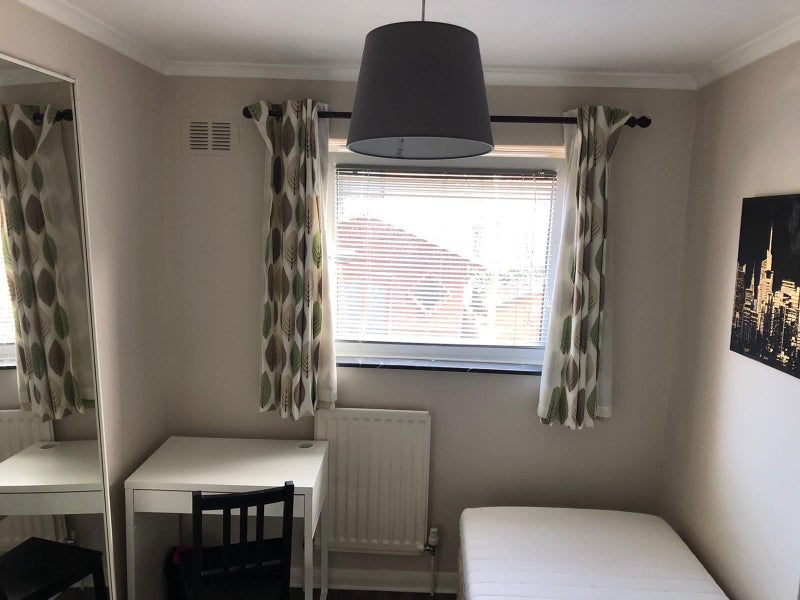 Room Clarence Lane in Greater London
