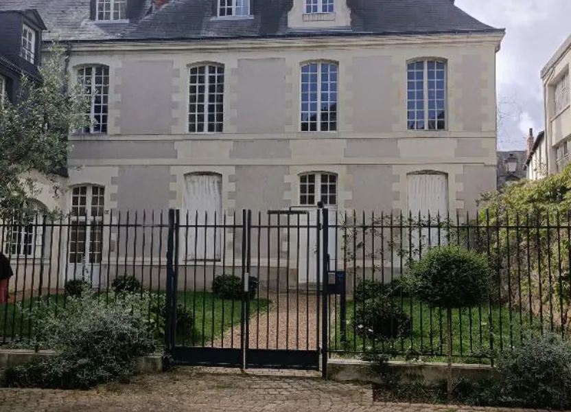 Appartement Rue des Halles à Tours