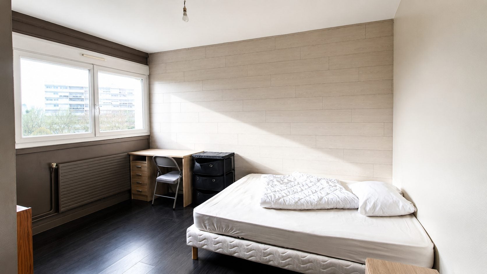 Room Place Jules Verne in Angers