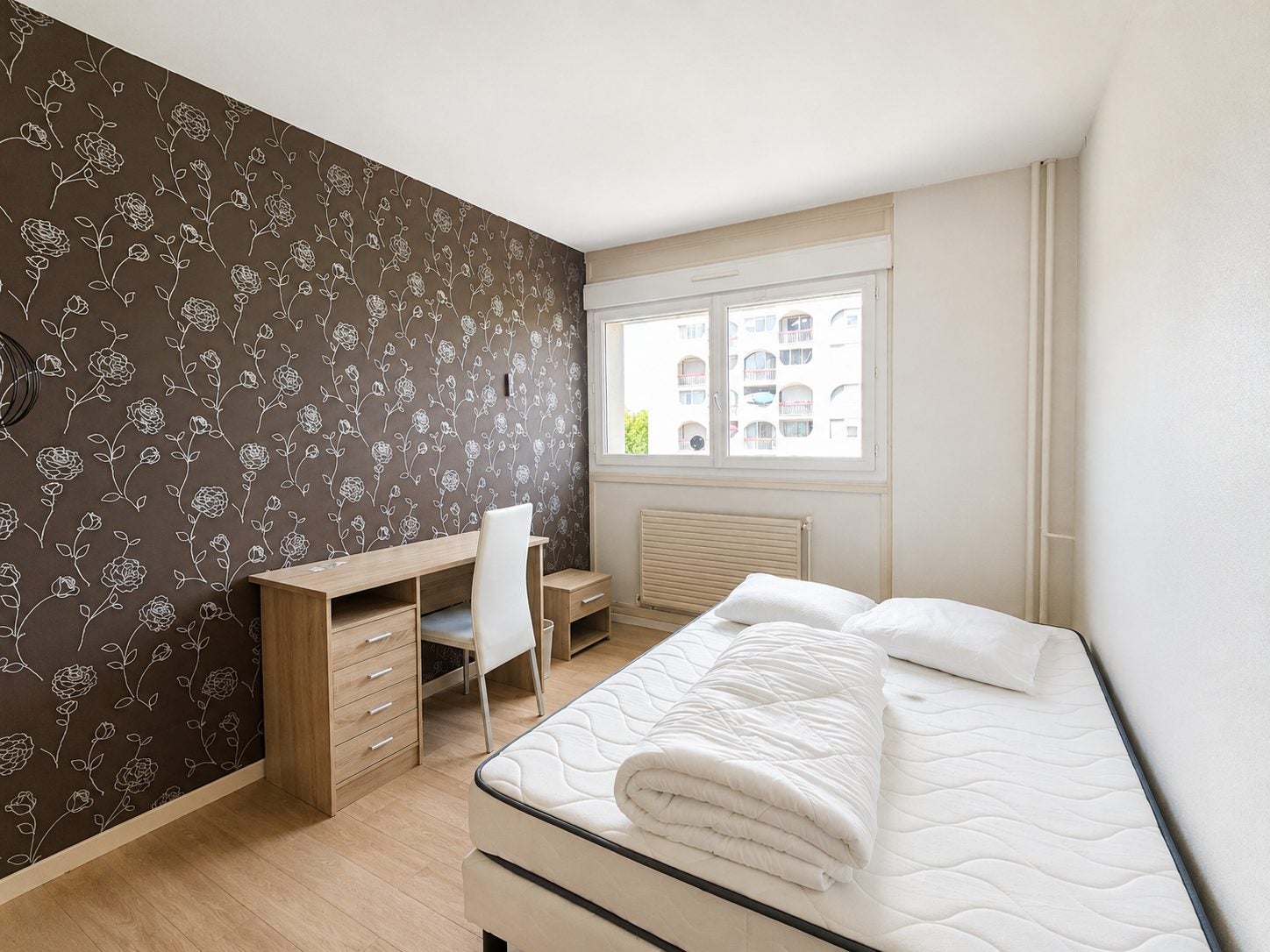 Room Place Jules Verne in Angers