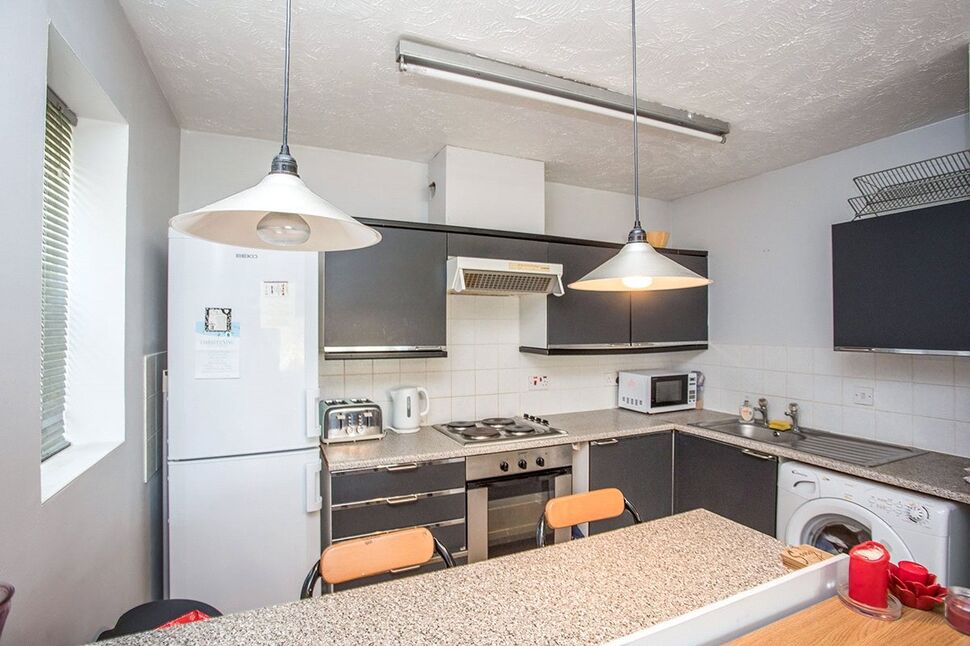 Flat Anglian Close in Watford