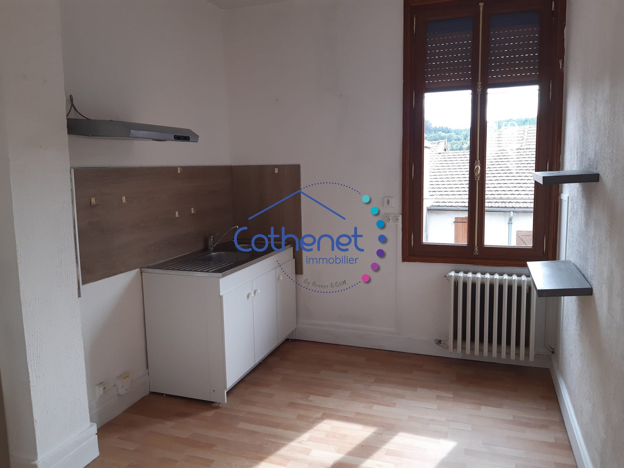 Appartement Place de l'Église à Belmont-de-la-Loire