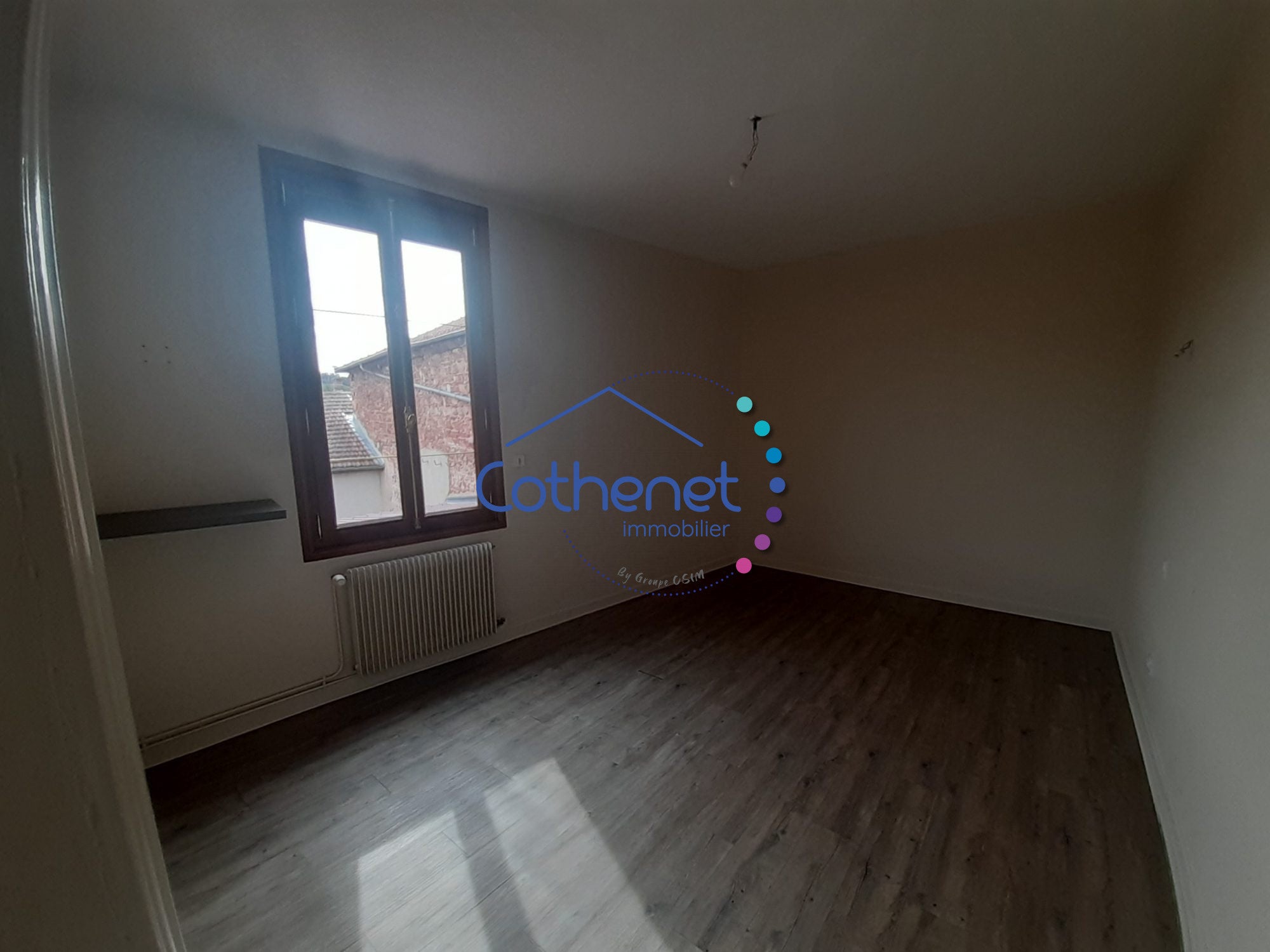 Appartement Place de l'Église à Belmont-de-la-Loire