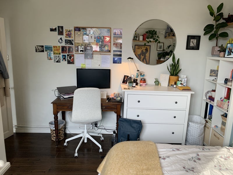 Room Approach Road in Greater London