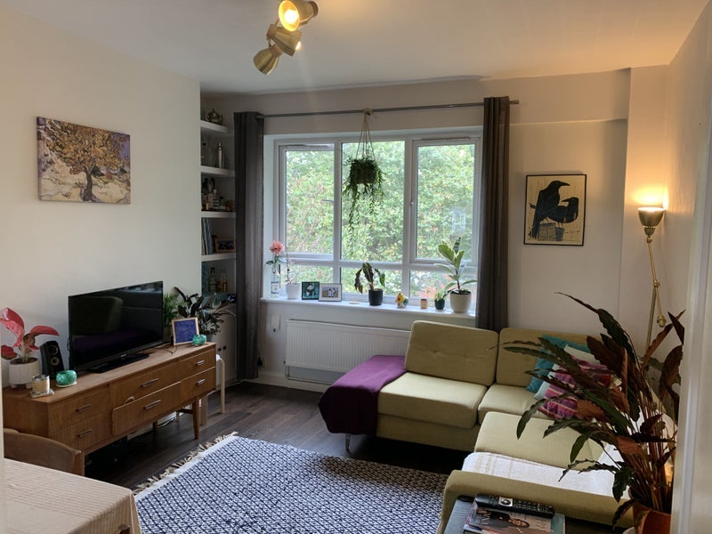 Room Approach Road in Greater London