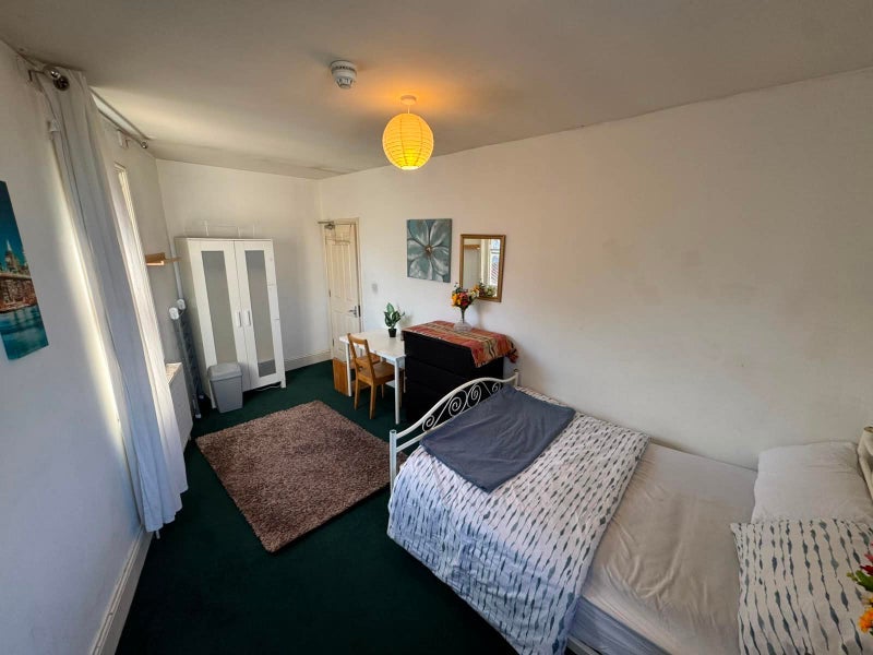 Room Stokes Croft in Bristol