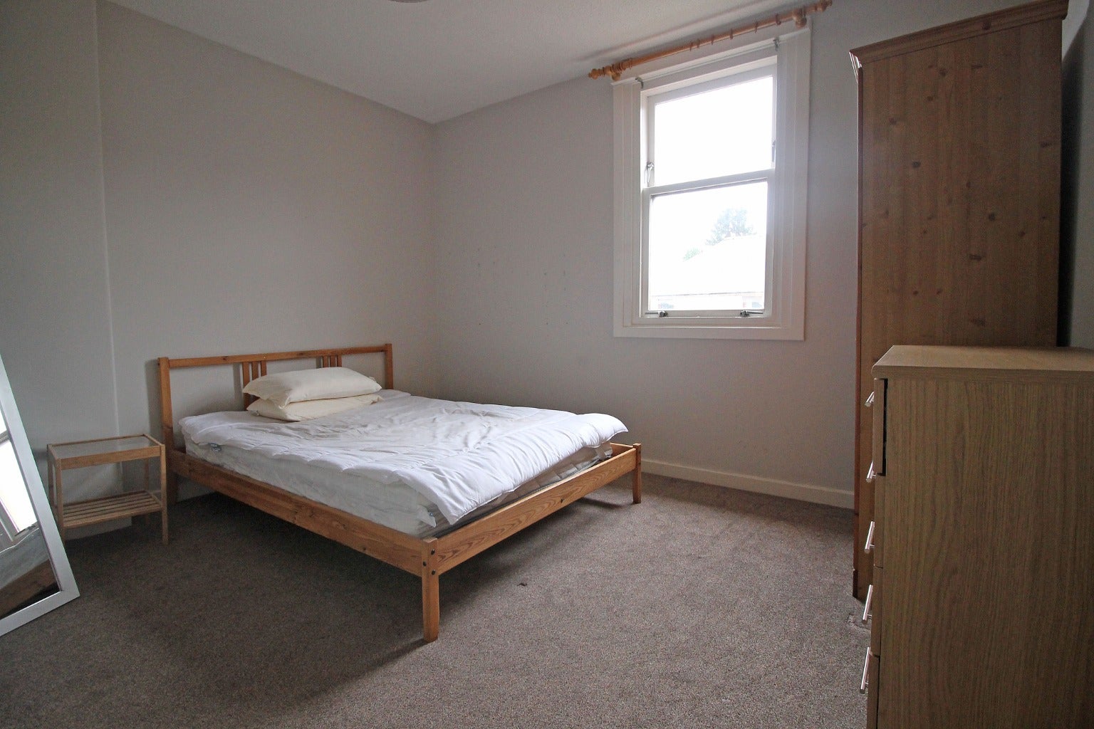 Flat Kent Road in Stirling