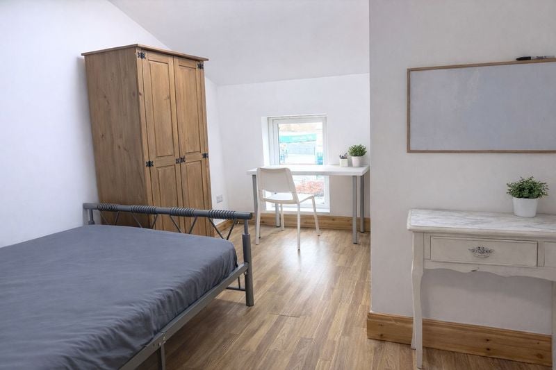 Room Ormrod Street in Bolton
